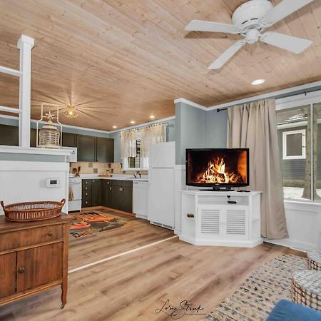 Beachglass Cottage - Family Friendly Kids And Pets Grand Beach 外观 照片